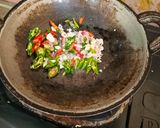Foto langkah ke 3 dari resep Tumis buncis kecap.