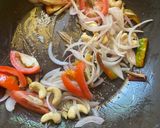 A picture of step 3 of Makhana Curry.