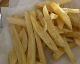 A picture of step 4 of Home made chips/Fries.