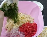 A picture of step 2 of Noodles Kebab.