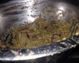 हरी मूंग दाल के प्याज़ के पकौड़े (Hari moong dal ke pyaz ke pakode recipe in Hindi) रेसिपी चरण 2 फोटो