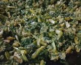 A picture of step 2 of Muli k patto ki sabji.