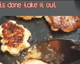 A picture of step 4 of Cheesy chicken fritters.