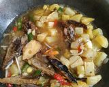 Foto langkah ke 5 dari resep Tumis tongkol kentang ala kadarnya.