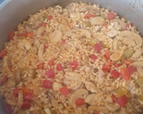 Foto del paso 5 de la receta: Arroz con pollo y champiñones al horno