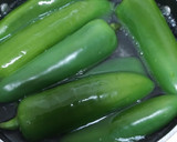 Foto del paso 1 de la receta: Salsa verde cremosa de jalapeño