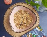A picture of step 2 of Chia muesli breakfast bowl.