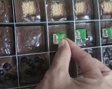 Foto langkah ke 6 dari resep Shiny Crust Brownies (Loyang sekat).