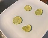 Une image de l'étape 5 de Filets de lieu noir au citron vert, ail et romarin.
