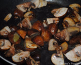 A picture of step 7 of Beef stroganoff.