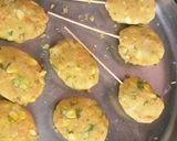 A picture of step 2 of Corn potato lollipop.