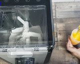 Foto del paso 1 de la receta: Pasta para lasaña con preparado comercial en máquina eléctrica para pasta