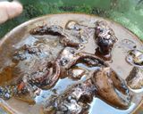 Foto langkah ke 4 dari resep Cumi Hitam Madura Simpel.
