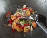 Foto langkah ke 2 dari resep Sarden Kentang.