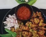 A picture of step 5 of Paneer Methi Kumbhaniya Bhajiya.