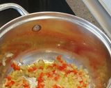 Foto del paso 3 de la receta: Arroz caldoso con sepia, almejas y gambones