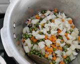 A picture of step 7 of Vegetable Pulao.