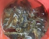 Foto del paso 1 de la receta: Fideos, hongos de pino, tomate y algo más