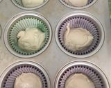 A picture of step 4 of Multicolor cupcakes.