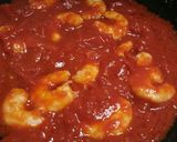 A picture of step 2 of Paccheri con gamberi al pomodoro.