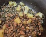 A picture of step 3 of Palak Qeema.