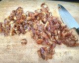 A picture of step 1 of Dates Halwa.