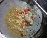 Foto langkah ke 2 dari resep Telur dadar kentang *bukantelurdadarbiasa*.