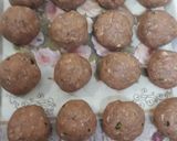 A picture of step 5 of Kofta curry meatballs.