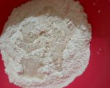 A picture of step 1 of Paneer pizza.