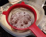 Foto langkah ke 3 dari resep 47. Brownies Kukus Ekonomis,Lembut, 2 Telor (Spesial Hari Ibu).