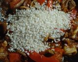Foto del paso 4 de la receta Arroz con chipirones y setas