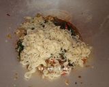 Foto langkah ke 3 dari resep Indomie Kangkung Balacan.