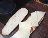 Foto del paso 2 de la receta: Bocadillo de bistec empanado, queso y salsa boloñesa