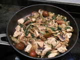 Tallarines vegetales con pollo y verduras