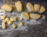 Foto del paso 4 de la receta: Ñoquis caseros de ricota, al estilo de "Su"