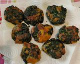 Foto del passaggio 3 della ricetta Polpette di spinaci 😋
