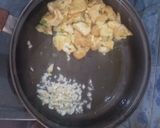 Foto langkah ke 4 dari resep Sop Telur Dadar.