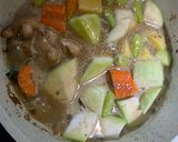 Gambar langkah 4 resipi 21:9:26 - Ayam masak kurma.