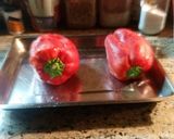 Foto del paso 1 de la receta: Morrones rellenos vegetarianos muy fáciles