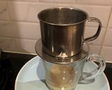 A picture of step 4 of Vietnamese Dripping coffee.
