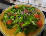 Foto langkah ke 7 dari resep Tim telur siram brokoli saus tiram.