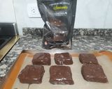Foto del paso 4 de la receta: Galletitas rellenas de limón bañadas en chocolate