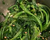 Hình bước làm 4 của món Cải Bó Xôi Trộn Dầu Mè Hàn Quốc