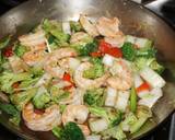 Foto del paso 3 de la receta CAMARONES SALTADOS CON BRCOLI. KETO. JON STYLE