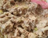 Foto langkah ke 3 dari resep Cheesy Tuna Melt Pizza.
