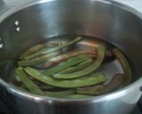Foto del paso 2 de la receta Pollo y conejo al curry con judías verdes