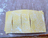 A picture of step 3 of Apple Pie (Easy/Frozen Pie Crust).