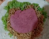 Foto langkah ke 5 dari resep Kebab mie goreng no nasi (cara baru makan mie😁).