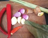 Foto langkah ke 2 dari resep Gulai daun singkong.