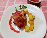 Foto del paso 7 de la receta: Muslos de pollo al horno con salsa de frutilla